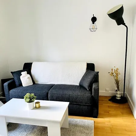 Cozy Parisian